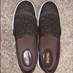 Women’s Mk shoes